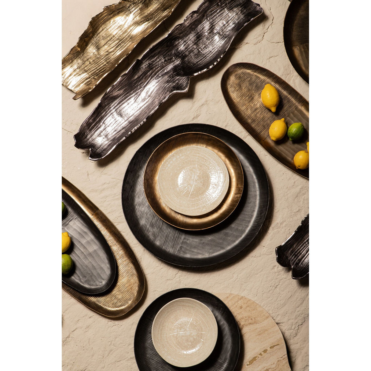 Bowl - Aluminum sheet, ribbed structure, oval shape, handmade, S – Jowad | PTMD
