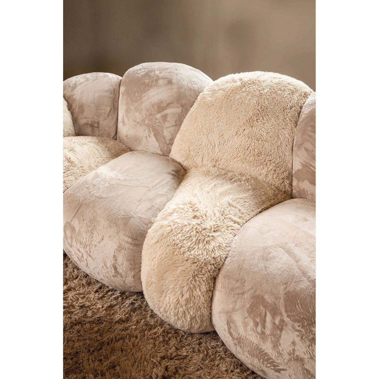Sofa – beige Oberfläche, Stoff Bezug, drei Sitzer – Curvae | PTMD