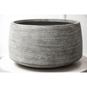 Pot – gray surface, linear texture, round shape, tall shape – Giulietta | PTMD