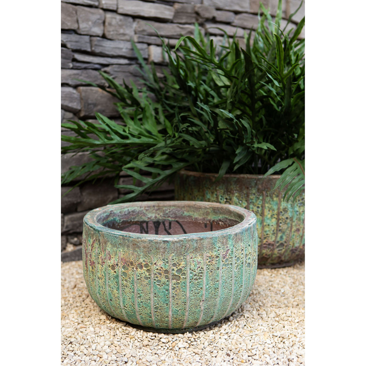 Pot – green surface, linear texture, round shape, ceramic – Siantelle | PTMD