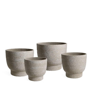Pot – cream surface, GRC material, with foot, set of 4 – Pride | PTMD