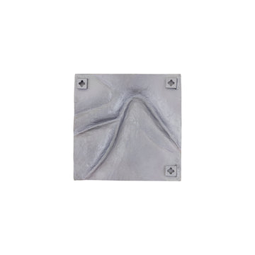 Wandpaneel aus gegossenem Aluminium in Nickeloptik mit Wellenlinien-Design, S – Gihan | PTMD