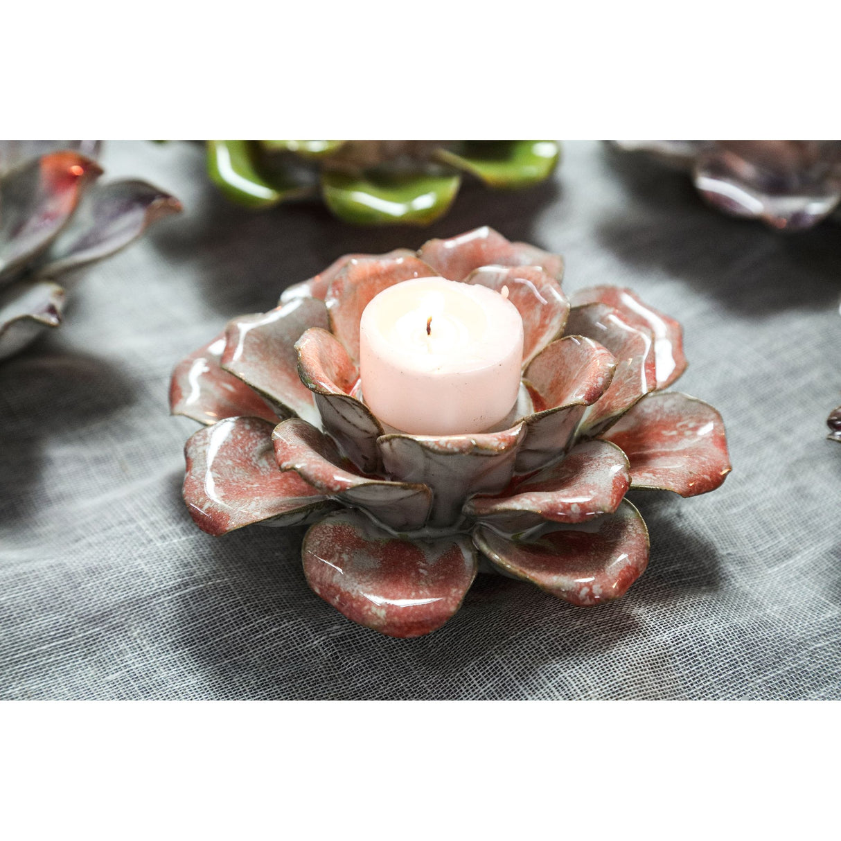Teelichthalter – Keramik Material, Orange Ton, Blumen Form, A – Cleorae | PTMD