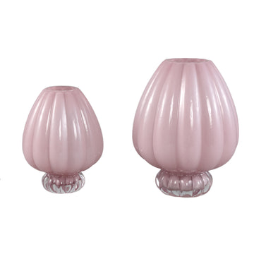 Vase – Gerippte Struktur, Milchglas Material, Rosa, Mit Fuß , L– Syamer | PTMD