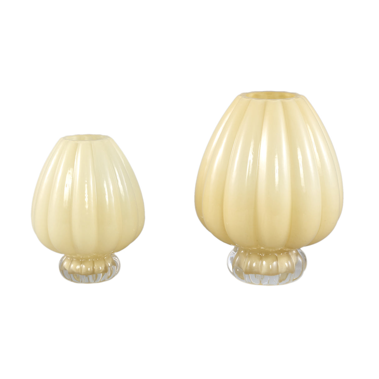 Vase – Gerippte Struktur, Milchglas Material, Creme, Mit Fuß, L – Syamer | PTMD