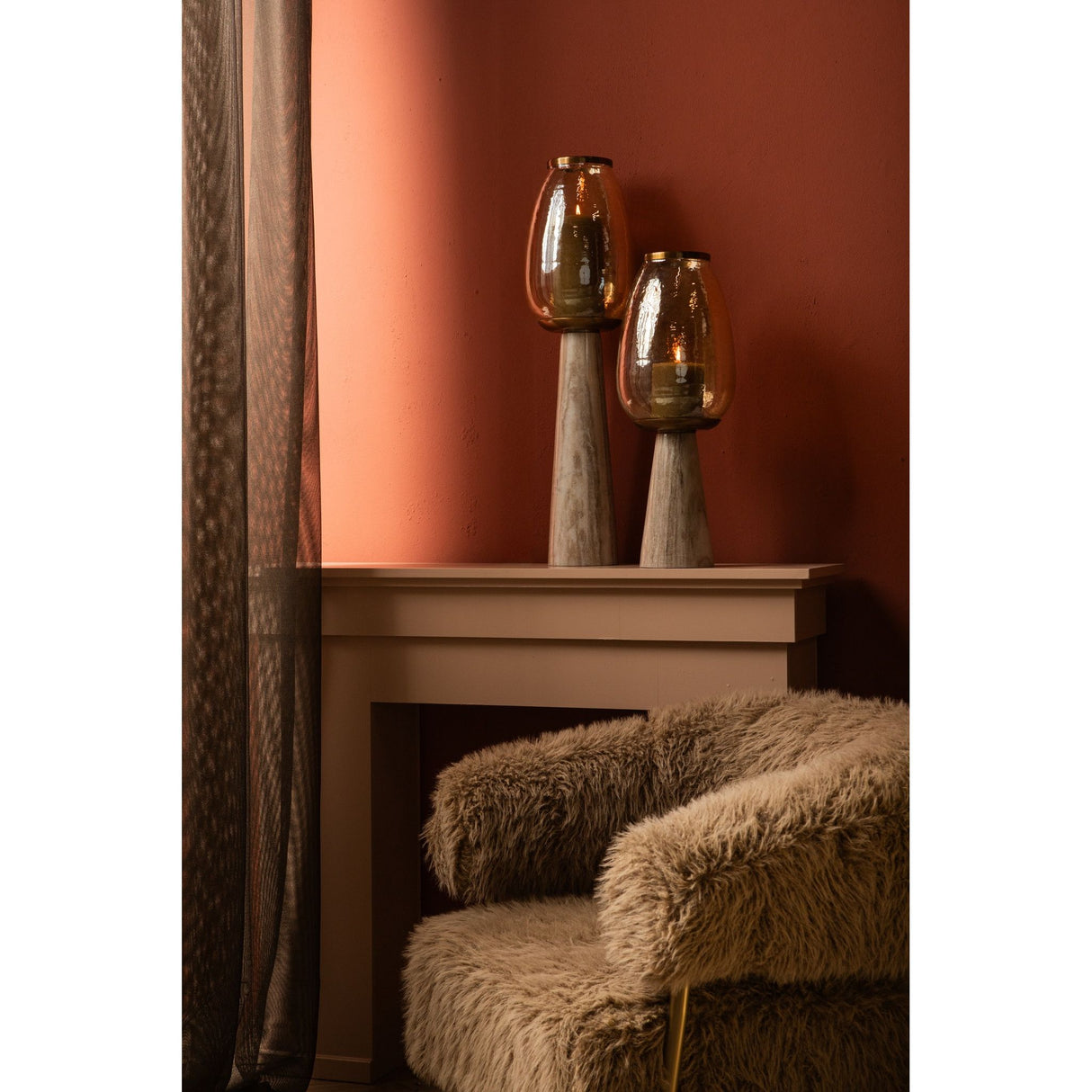 Hurricane Lantern – White Marble Base, Lustre Glass Top, Conical Design, S – Berdand | PTMD