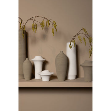 Vase – Stoneware Ceramic, Ring Design, Beige Color, L – Rinder | PTMD