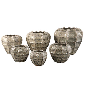 Pot – Cream-colored surface, Round shape, Wavy structure, Stoneware, XXL – Cedric | PTMD