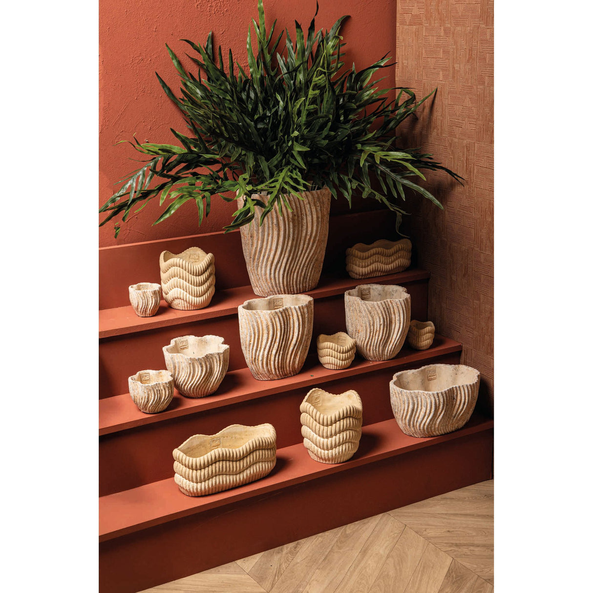 Flower pot - Round Cement, Groove Pattern, Wavy Line Pattern, Cream Color, M – Kiera | PTMD