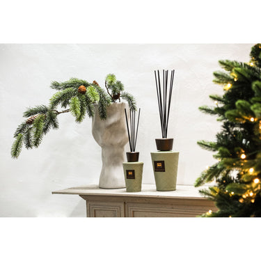 Duft aus Glas mit Lederdetail & handveredeltem Finish (300 ml) – Black Forest | PTMD - Esszett Luxury | Stilvolles Wohnen mit Charakter
