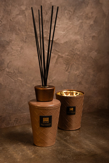 Scented Candle with Leather Detail & Hand-finished (0.9 kg) M – Black Forest | PTMD