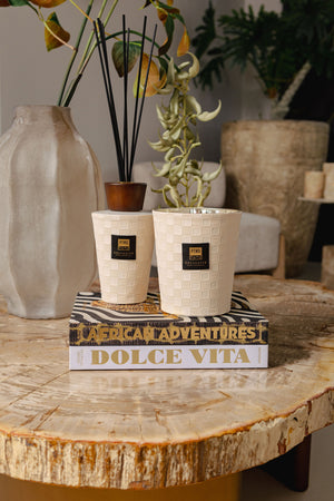 Scented Candle with Leather Detail & Hand-Finished Finish (1.4 kg) L – Black Forest | PTMD