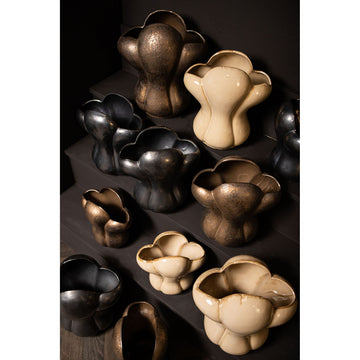 Vase – black color scheme, French lily motif, ceramic surface, M – Mellie | PTMD