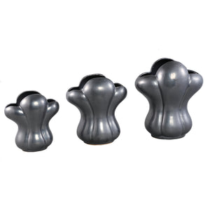 Vase – black color design, French lily motif, ceramic surface, L – Mellie | PTMD
