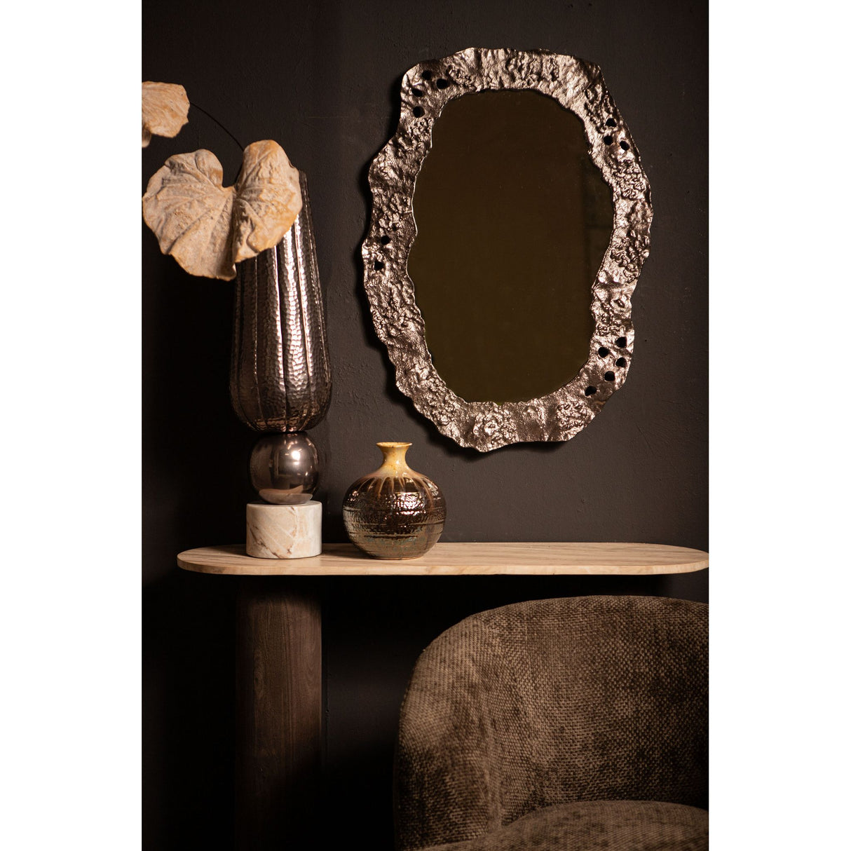 Spiegel – Raues Design, Ovale Form, Aluminium Material, Bronze – Kariss | PTMD