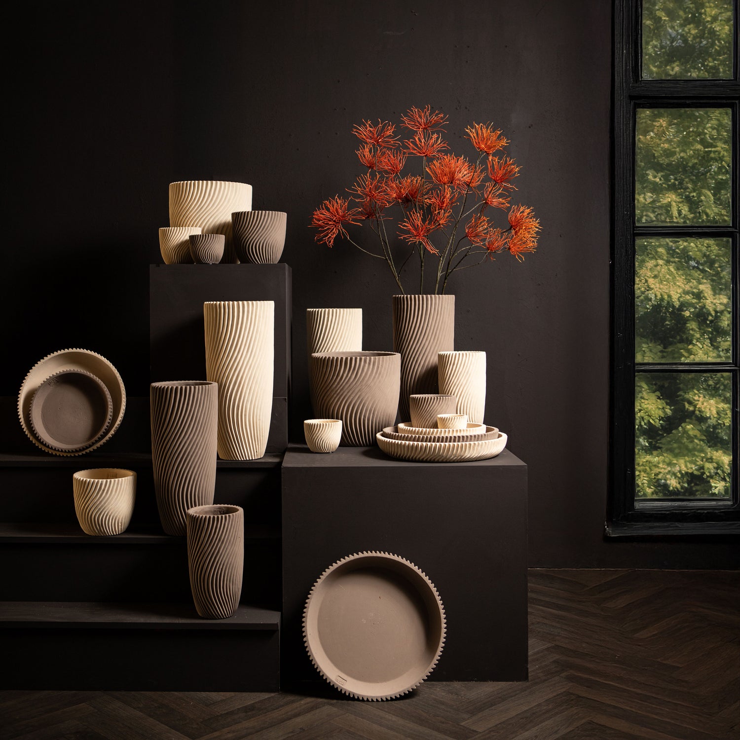 Decorative Bowl – Round Shape, Line Pattern Design, Cream Finish, Cement Material, M – Lianna | PTMD