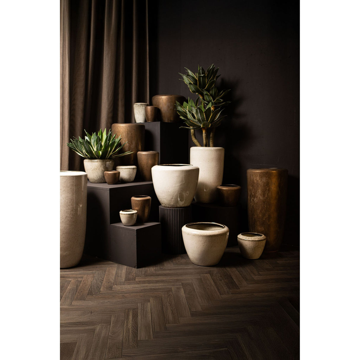 Topf – Beige Oberfläche, Runde Form, Glatte Oberfläche, Keramik Material, XS – Kyleigh | PTMD