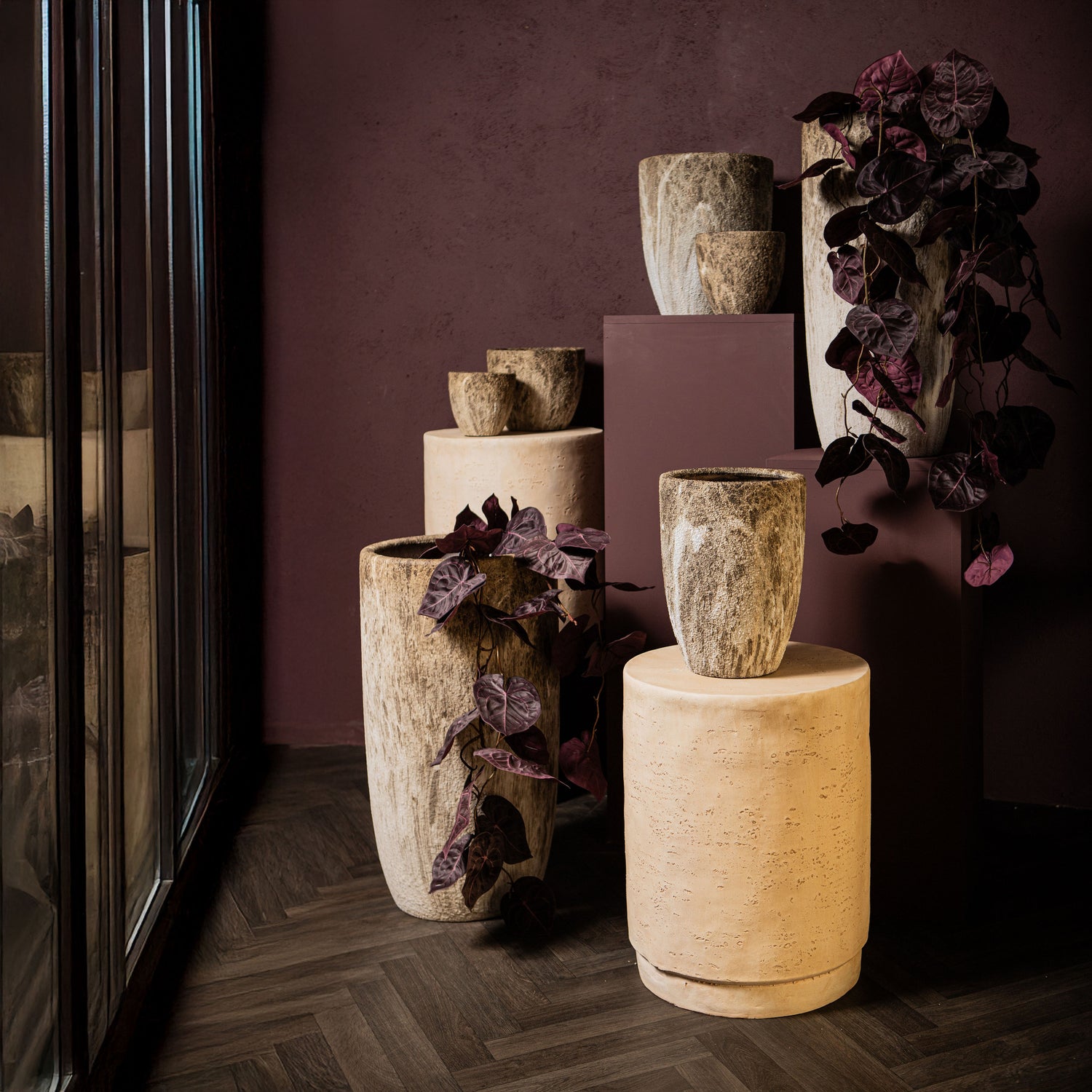 Blumentopf – Braune Oberfläche, Marmoroptik Design, Keramik Material, L – Miah | PTMD