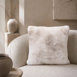 Cushion - Off-white faux fur, animal pattern, zipper, polyester filling, S – Linde | PTMD