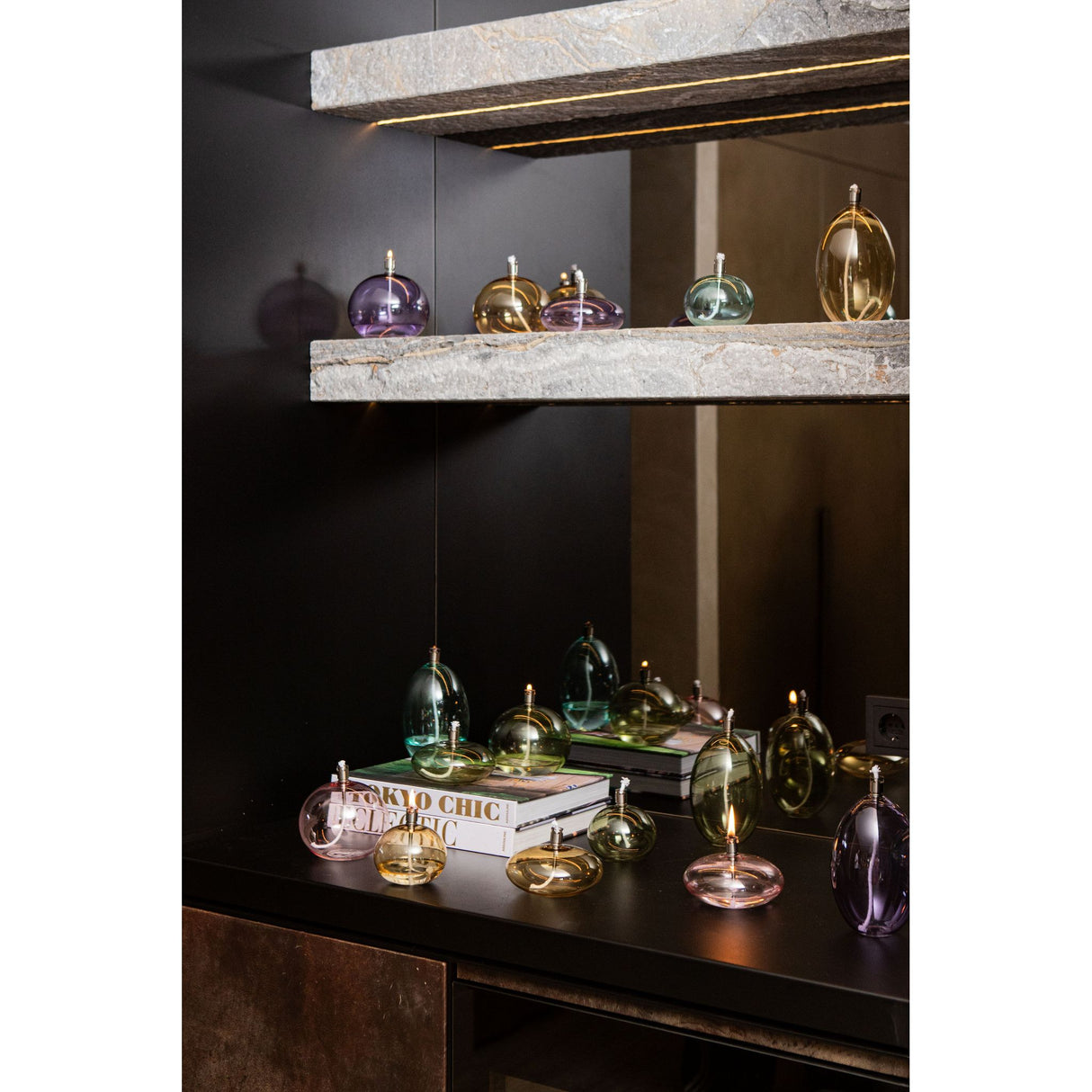 Öllampe – Klassisches Design, Runde Form, Glas Material, Lila, Hoch – Adilia | PTMD