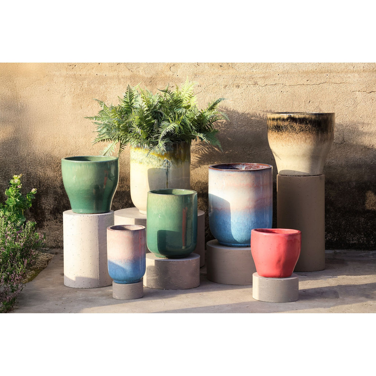 Pot – Ceramic Material, Round Shape, Turquoise Color – Esmarie | PTMD