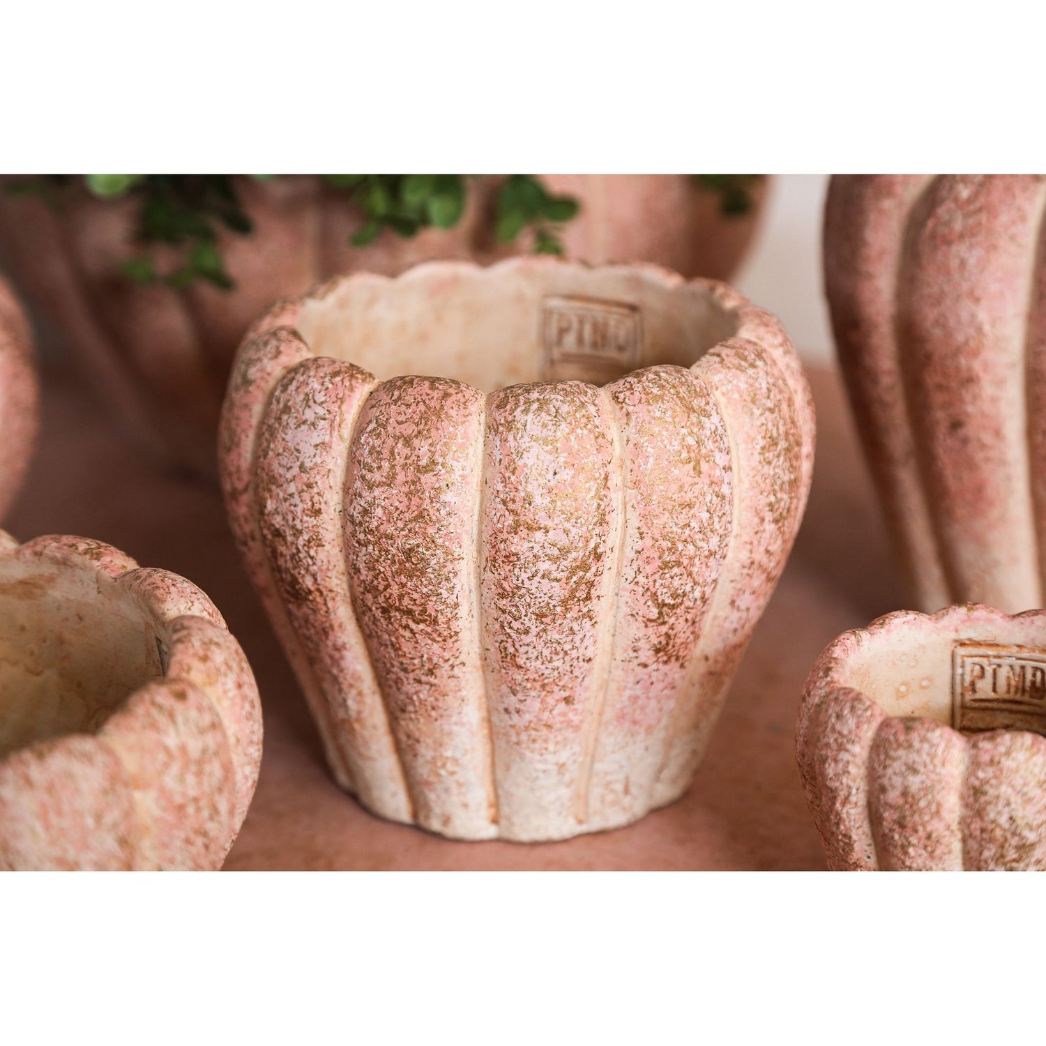 Flower Pot - Round Cement, Ribbed Surface, Pink, XL – Chantile | PTMD