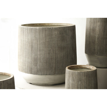 Pot – light brown surface, cement material, low shape, set of 3 – Olav | PTMD