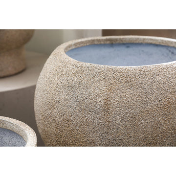 Pot – beige surface, cement material, spherical shape, set of 2 – Nihara | PTMD