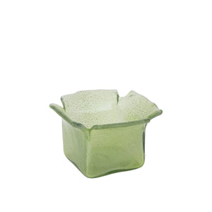 Teelichthalter aus Glas mit glänzend grüner Oberfläche, organischer Form, stapelbar, L – Aliah | PTMD