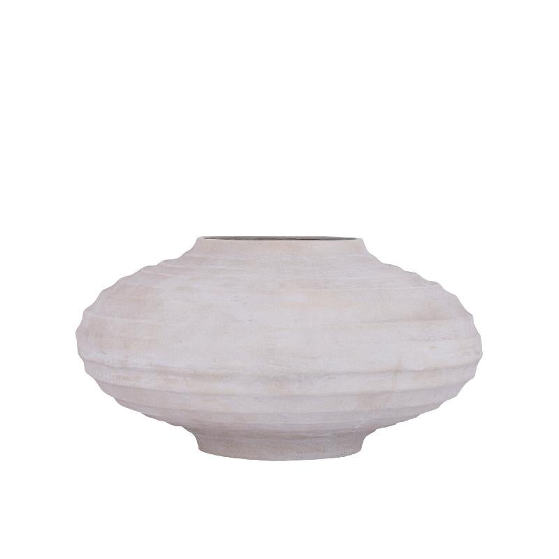 Flowerpot made of cast aluminum in beige with ribbed design, stone-wash finish, L – Kody | PTMD