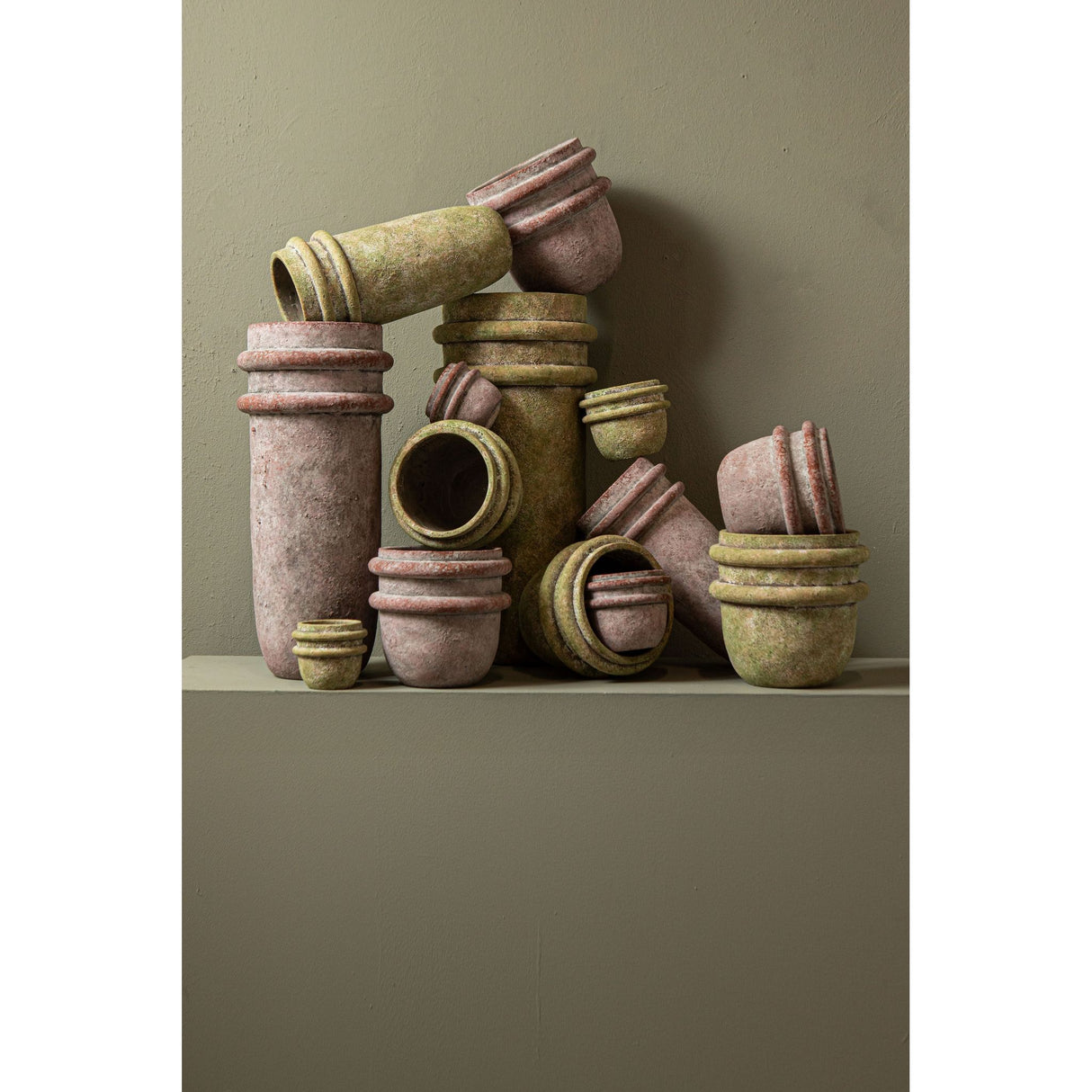 Flowerpot – Double Rim Structure, Round Shape, Green Surface, Cement Material, M – Almeda | PTMD