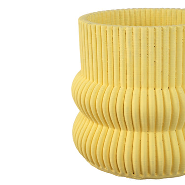 Blumentopf – Runde Form, Zement Material, Gerippte Struktur, Gelbe Oberfläche, L – Lucas | PTMD