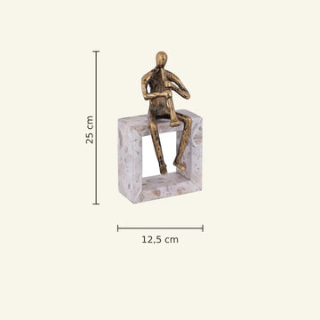 Statue – Trompeten Design, Aluminium Material, Gold, Marmor Basis – Aleria | PTMD