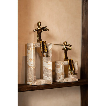 Statue – Geigen Design, Aluminium Material, Gold, Marmor Basis – Aleria | PTMD