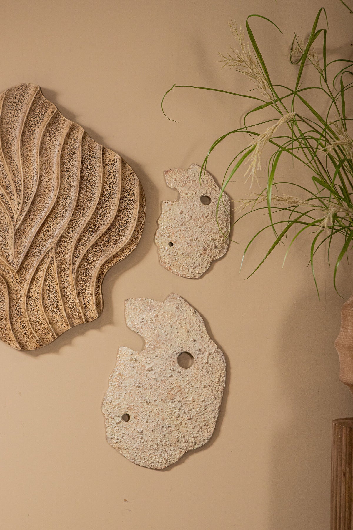 Wandpaneel – Beige MDF, Organische Form, Wellenförmiges Design - Abbie | PTMD