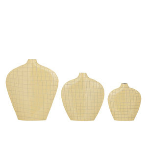Vase made of iron in yellow with an oval shape, square pattern, M – Chelton | PTMD