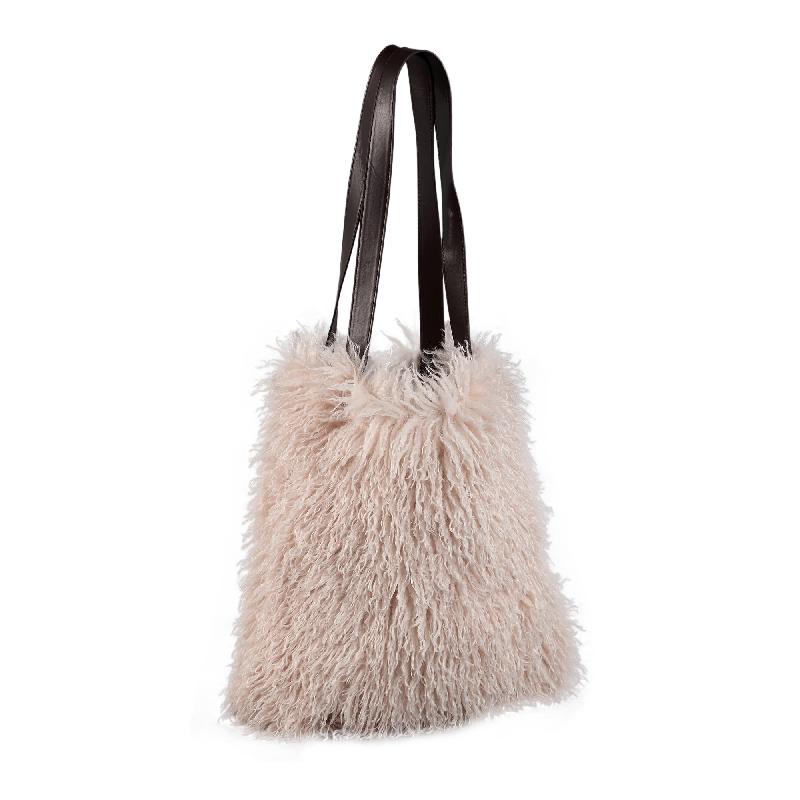 Schultertasche – Kunstfell, Weiche Haptik, Großzügiges Design, Beige – Rexx | PTMD
