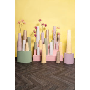 Vase – Straight shape, Pink color, Ceramic material, L – Ardala | PTMD
