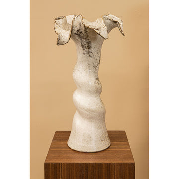 Vase – Beige Surface, Wavy Rim, Ceramic Material – Isidro | PTMD