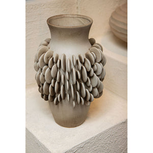 Vase – Keramik Material, Rundes Schuppenmuster, Runde Form, Hoch, L – Wina | PTMD