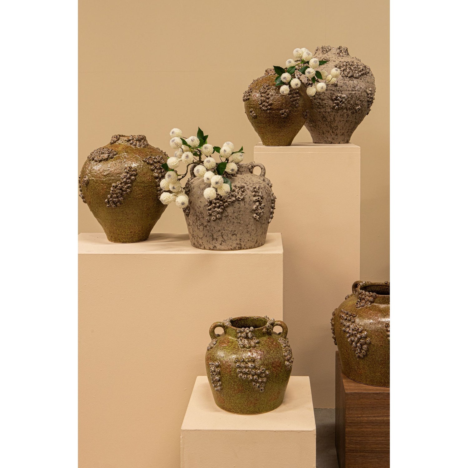 Vase – Keramik Material, Raue Oberfläche, Korallen Design, Grün ,L – Deisy | PTMD