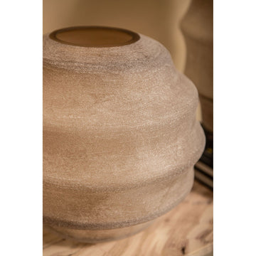 Vase – Beige Farbton, Glas Material, Geschichtetes Design, Niedrige Form – Elladie | PTMD