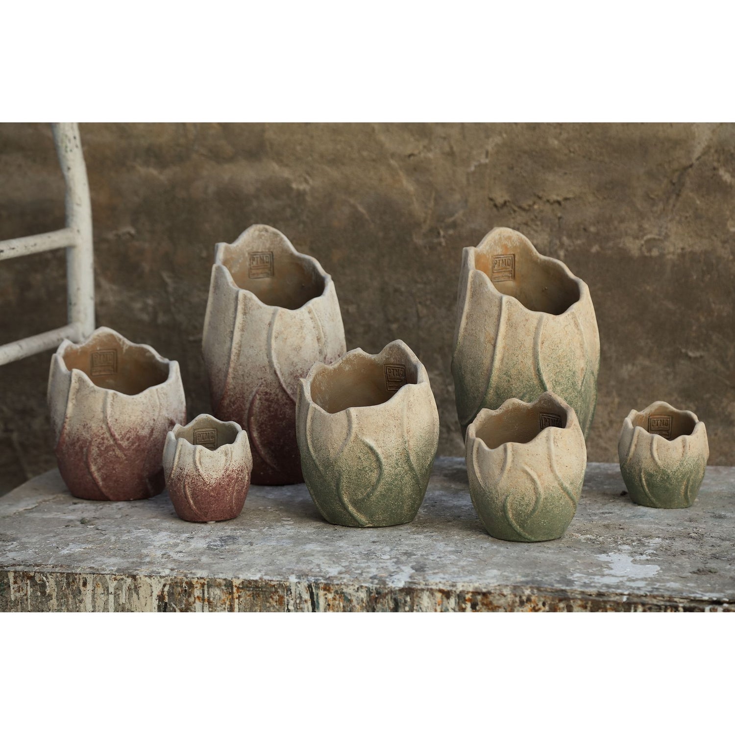 Flower pot - Cement, Wave Pattern, Round Shape, Light Pink Color, S – Ryla | PTMD