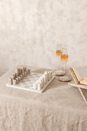 Schachspiel – Marmorstein, Weiß-Beige, 30 × 30 cm - Prish | PTMD