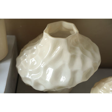Vase – Massives Glas, Unregelmäßige Form, Creme Farbe L – Moises | PTMD