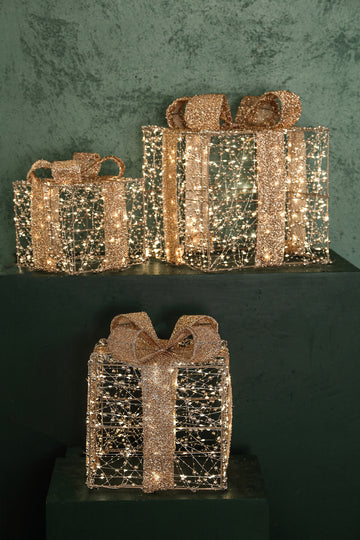 LED-Geschenkboxen – Goldfarben, Perlendekor, 3er-Set - Misk | PTMD