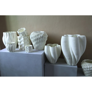 Vase - White color, Wave pattern design, Cement material, S – Barren | PTMD