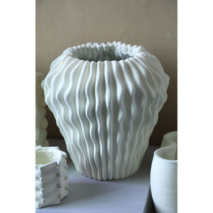Vase - White color, Wave pattern design, Cement material, S – Barren | PTMD