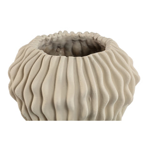 Vase – Beige Farbe, Wellen Muster Design, Zement Material, L – Barren | PTMD