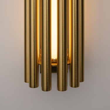 Wandleuchte mit messingfarbenem Aluminiumkörper, Glas - Diffusor und warmweißem LED - Licht – Sonata | Maytoni - Esszett Luxury | Stilvolles Wohnen mit Charakter